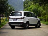 Penjualan Langsung Pabrik 2026 Dongfeng Auto Forthing JOYEAR SX6 Kendaraan SUV Jarak Sumbu Roda 2750mm Ban R17 Mobil SUV 7 Kursi untuk Dijual
