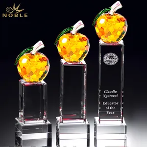 Noble Personalized Clear Red Yellow Crystal Desktop Apple Sports Custom Bespoke Logo Apple Trophy Award