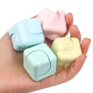 Jincan Tiktok Vente à Chaud Carré Décompression Dés Cube Décompression Gyroscope Décompression Jouet Anti Stress Jouets pour Enfants - Product Image 4