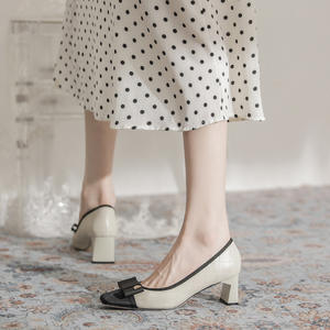 Zapatos Unisex de Tacón Bajo con Punta Puntiaguda, de Cuero Genuino, Diseño Calado, Estilo Moderno 2026, Cómodos y Resistentes al Agua - Product Image 4