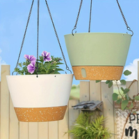 Jardinières suspendues en plastique au design minimaliste moderne avec niveau d'eau visible et trou de drainage, auto-arrosantes pour une utilisation intérieure et extérieure