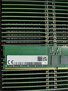 Rohs-10 M321R8GA0BB0-CQK 64กิกะไบต์ DDR5 4800MHz RDIMM ECC ที่ลงทะเบียนแล้ว2Rx8 1.1V - Product Image 2