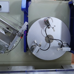 Automatische Voer-En Verpakkingsmachine Voor Servies Kit Eenmalig Plastic Servies Mes Vork Lepel Servet Bestek Verpakkingsmachine - Product Image 3