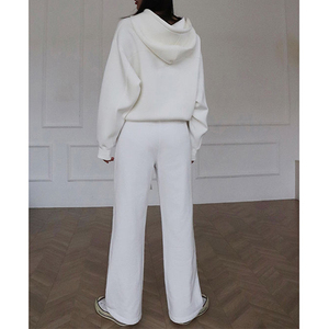 Vente en gros Vêtements pour <span class=keywords><strong>femme</strong></span> Pantalon de survêtement personnalisé <span class=keywords><strong>taille</strong></span> haute jambe droite Pantalon de survêtement décontracté Couleur unie Pantalon pour <span class=keywords><strong>femme</strong></span> - Product Image 4