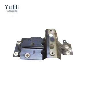 Soporte de guardabarros para LandRover <span class=keywords><strong>Evoque</strong></span> 2013-2021 Año OEM <span class=keywords><strong>LR</strong></span> 036846 / LR036845 - Product Image 4