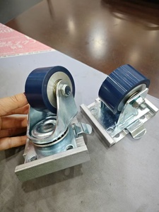 Plaque de roulettes et roues en aluminium à montage et démontage rapides <span class=keywords><strong>pour</strong></span> flight cases, road trunks, boîtes à outils et valises de transport de taille moyenne - Product Image 6