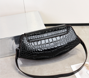 Sac incontournable printemps-été 2026 : Sac bandoulière tendance à chaîne pour femme, élégant et polyvalent - Product Image 1