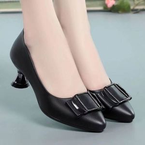 Zapatos de tacón medio con cordones para mujer, de PU suave, negros, con aumento de altura, estilo <span class=keywords><strong>copa</strong></span> de vino, boca poco profunda, novedad <span class=keywords><strong>2023</strong></span> - Product Image 2