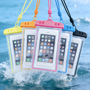 Vente en gros de pochettes de transport pour téléphone portable en PVC transparent de haute qualité, imperméables, sacs pour téléphone portable sous-marins pour tous les smartphones - Product Image 1