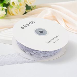 Ruban en dentelle festonnée élégant de haute qualité de 3 cm pour l'embellissement de robes et de lingerie, 25 yards/rouleau - Product Image 6