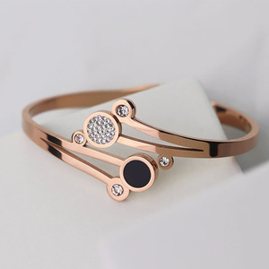 Rose Gold Bracelet With Zircon Accents Geometric Design For Women Party Jewelry - Product Image 2