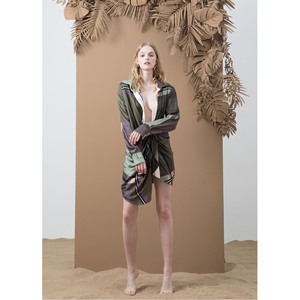 MF Casual sólido manga larga Mini camisa transpirable Mujer Primavera Verano geométrico Color bloque personalidad retorcido cuello en V profundo Top - Product Image 5