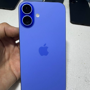 Venta al por Mayor <span class=keywords><strong>de</strong></span> <span class=keywords><strong>iPhone</strong></span> 16 Plus 256GB Ultramarine Desbloqueado, Smartphone con Chip A18, Cámara Dual, USB-C, Envío Rápido, Proveedor Mayorista - Product Image 2