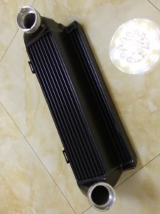 <span class=keywords><strong>Intercooler</strong></span> pour BMW <span class=keywords><strong>330d</strong></span> 325d 335d 335 diesel Coupé E90 E91 <span class=keywords><strong>E92</strong></span> E93 M57 Diesel <span class=keywords><strong>Intercooler</strong></span> échangeur style étagé tube à ailettes - Product Image 2