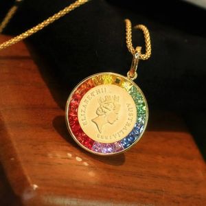 Collar Xinfly de Oro de 18K con Zafiro Natural Redondo y Colgante de Moneda de Oro - Product Image 3