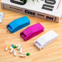 Coupe-comprimés portable en plastique PS mini avec logo personnalisé, certifié CE