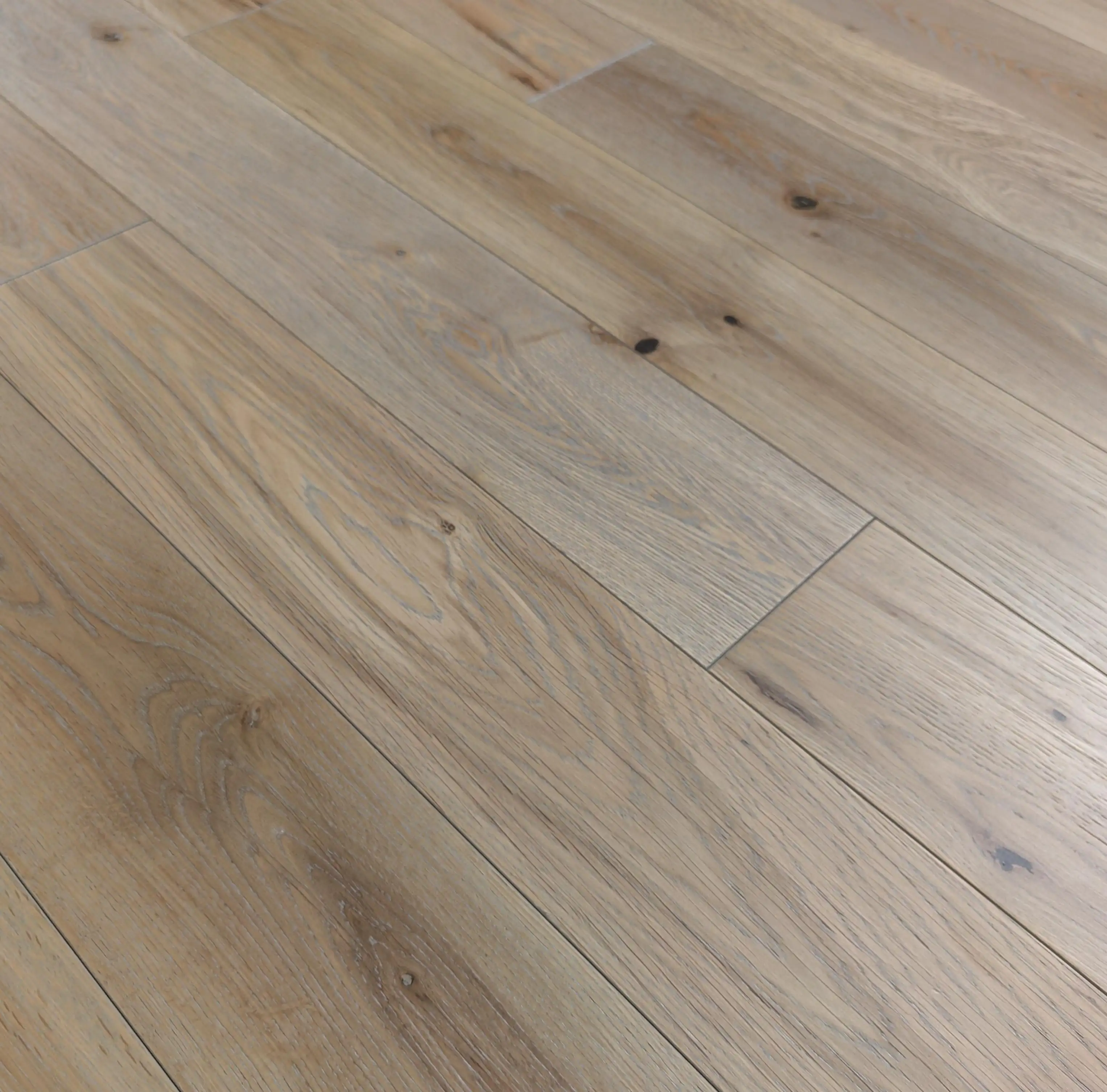 Plancher en bois d'ingénierie de chêne gris plancher en bois de bureau moderne vente en gros plancher en bois
