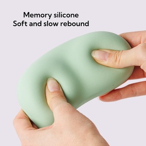 Manufacturer <b>Custom</b> Ergonomic Keyboard Wrist Rest and <b>Mouse</b> <b>Pad</b> Set Colorful Silicone Gel Wrist Rest for Keyboard and <b>Mouse</b> - Product Image 2