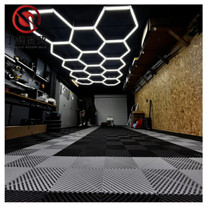 Carrelage <span class=keywords><strong>de</strong></span> <span class=keywords><strong>sol</strong></span> modulaire en plastique pp <span class=keywords><strong>antidérapant</strong></span> Interlock Carrelage <span class=keywords><strong>de</strong></span> garage pour atelier/salon <span class=keywords><strong>de</strong></span> voiture Boutique Garage Carrelage <span class=keywords><strong>de</strong></span> <span class=keywords><strong>sol</strong></span> Designer - Product Image 6