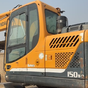 Excavatrice hydraulique Hyundai 150W-9 d'occasion, engin de chantier en bon état - Product Image 4