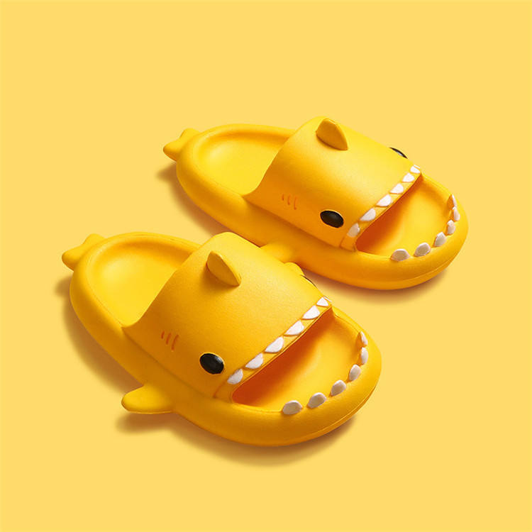 Children EVA New Funny Slippers Slide Sandals Custom Cartoon 3D Shark Shapes Indoor Anti-slip Rubber Slides Slipper Kids Slipper