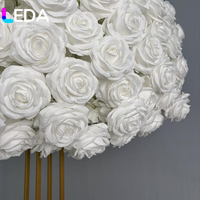 LEDA Centre de table floral artificiel en soie faite main, roses blanches, pour mariage