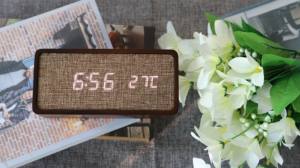 Tempo Temperatura Data LED Digital Alarme De Madeira Relógio com Carregador USB - Product Image 6