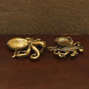Figura de Pulpo de Latón Hecha a Mano, Escultura de Animal Marino en Estilo Tradicional Antiguo para Decoración de Escritorio, Regalo Coleccionable - Product Image 2