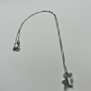 Orecchini Pendenti a Stella Portafortuna in Giada Naturale, Accessorio di Moda Classico Buddista da Donna, Utilizzabili Anche Come Ciondolo, Ideali come Regalo - Product Image 4