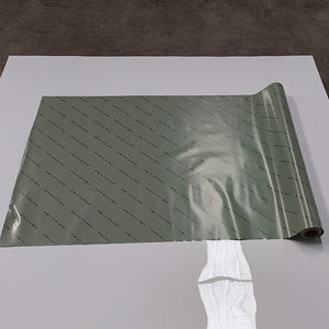 Pellicola Decorativa Ecologica in PET Verde Avocado per Trasformare Vecchi Mobili con Facile Adesione e Freschezza Duratura - Product Image 1