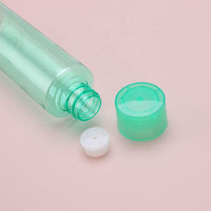 ขวดโทนเนอร์โปร่งใสสำหรับใส่บำรุงผิว PET ทรงกลมขนาด50มล. 100มล. พร้อมฝาปั๊มภาชนะใส่เซรั่มบำรุงผิวแบบปลอดภัยโลโก้ออกแบบได้ตามต้องการ - Product Image 4