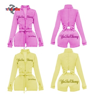 <span class=keywords><strong>Pantaloncini</strong></span> di alta qualità e Top corto giacca <span class=keywords><strong>felpa</strong></span> <span class=keywords><strong>con</strong></span> cerniera personalizzata Slim Fit due pezzi Set di tute da donna - Product Image 1