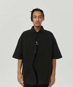 Camisa de Hombre de Alta Calidad, 100% Algodón, Tejida, Estampada, de Manga Corta, Diseño Holgado, Hombros Caídos, Botones Asimétricos - Product Image 1