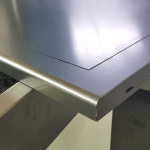 Máquina plegadora con robot de seis ejes para carga y descarga para operaciones de doblado de chapa - Product Image 5