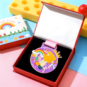 เหรียญรางวัลการ์ตูนแบบกำหนดเองพร้อมริบบิ้น สีสันสดใส รางวัลโลหะจากแอนิเมชั่นภาพยนตร์ เหรียญเคลือบเงา ของขวัญสำหรับการเข้าร่วมและการสำเร็จกิจกรรม - Product Image 6