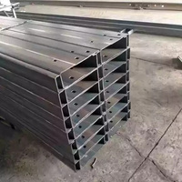 ASTM A36 Section formée à froid en acier galvanisé profilé structurel en forme de C entretoise en acier fendue C U Z poutre C purlin en acier