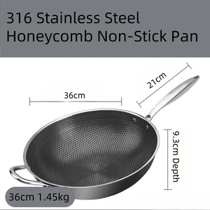 <span class=keywords><strong>Wok</strong></span> <span class=keywords><strong>en</strong></span> acier inoxydable de conception antiadhésive <span class=keywords><strong>en</strong></span> nid d'abeille de qualité supérieure avec couvercle <span class=keywords><strong>en</strong></span> verre pour une cuisine polyvalente - Product Image 4