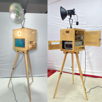 Mesin Photo Booth Pernikahan Kayu Layar Sentuh 15,6 Inci Kompatibel Printer DSLR, Sewa Booth Acara Pesta Retro