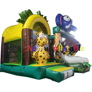 Château gonflable sur le thème de la jungle, idéal pour les fêtes ; comprend un château gonflable, une aire de jeux gonflable et un toboggan amusant. - Product Image 2