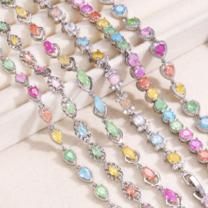 Fornitore di Gioielli Placcati <span class=keywords><strong>Oro</strong></span> CM, <span class=keywords><strong>Bracciale</strong></span> in <span class=keywords><strong>Oro</strong></span> Bianco <span class=keywords><strong>con</strong></span> Zirconi, Design alla Moda <span class=keywords><strong>con</strong></span> <span class=keywords><strong>Pietre</strong></span> <span class=keywords><strong>Colorate</strong></span> a Forma di Cuore e Goccia d'Acqua per Donna - Product Image 4