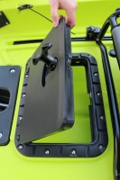 Kayak de pêche Pro Angler 2022 avec moteur électrique et propulsion à pédales, matériau HDPE, capacité de 250 kg pour une utilisation en mer/rivière/lac/océan