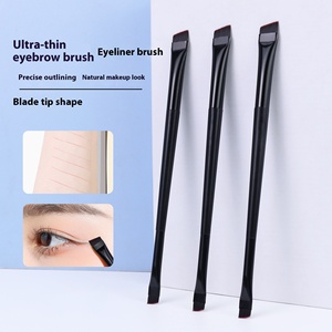 Eyeliner et pinceau <span class=keywords><strong>de</strong></span> maquillage des sourcils à double extrémité en cheveux synthétiques Lames <span class=keywords><strong>de</strong></span> sourcils plates super fines et minces avec pinceaux coudés - Product Image 3