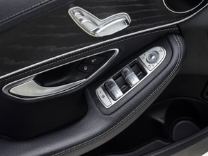<span class=keywords><strong>Mercedes</strong></span>-Benz <span class=keywords><strong>Classe</strong></span> <span class=keywords><strong>C</strong></span> d'<span class=keywords><strong>occasion</strong></span> de haute qualité 2017 <span class=keywords><strong>C</strong></span> <span class=keywords><strong>180</strong></span> L Version Sport SUV hybride direction à droite <span class=keywords><strong>essence</strong></span> vente en gros de carburant - Product Image 4