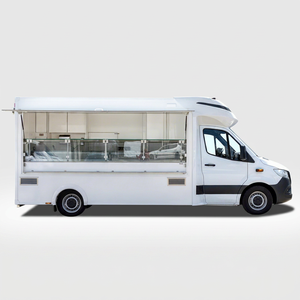 Fourgonnette Food Truck Blanche 5,8m, Carrosserie en Aluminium, Style Moderne avec Espace de Préparation et Alimentation Intégrée pour Utilisation Extérieure - Product Image 1