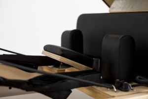 Máquina de Pilates Reformer de Madera de Arce, Deslizamiento Suave y Silencioso, Cama de Pilates Profesional para Entrenamiento Clásico en Casa, Estudio o Gimnasio - Product Image 3
