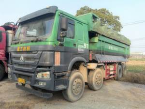 Used <b>Dump</b> <b>Truck</b> HOWO 8*4 Cheap price excellent performance Used <b>Dump</b> <b>Truck</b> HOWO for sale - Product Image 6