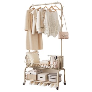 Porte-manteau sur roulettes Ou Shumei, organisateur de vêtements minimaliste sur pied pour chambre à coucher - Product Image 5