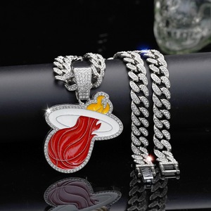 Collar con Colgante Personalizado del Miami Heat, Chapado en Oro de 14K, Aleación de Zinc, Diamantes CZ, Joyería Hip Hop para Fanáticos del Baloncesto, Unisex - Product Image 2