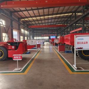 สกู๊ตเตอร์ไฟฟ้าใต้ดินแบบไม่มีร่องรอย2 CBM 4Ton TC-200E สกู๊ตเตอร์ไฟฟ้าพร้อมเครื่องมือทำเหมืองทอง CE - Product Image 6