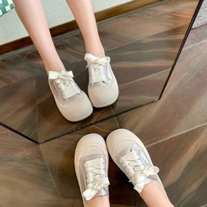 Zapatillas de mujer con cordones estilo coreano, de satén de seda, con punta redonda y suela gruesa, de gran tamaño, novedad 2026 - Product Image 4